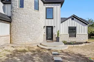 411 Cielo Vista, Canyon Lake, TX 78133 - Photo 2