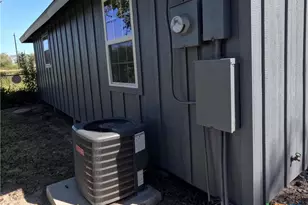 8 Marshall Rd, Port Lavaca, TX 77979 - Photo 6