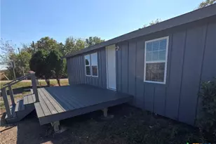 8 Marshall Rd, Port Lavaca, TX 77979 - Photo 4