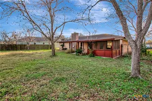 205 Lariat Ln, Victoria, TX 77901 - Photo 26