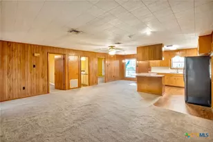 205 Lariat Ln, Victoria, TX 77901 - Photo 12