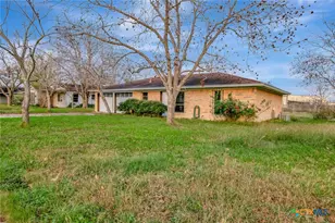 205 Lariat Ln, Victoria, TX 77901 - Photo 40