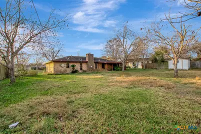 205 Lariat Lane, Victoria, TX 77901 - Photo 30