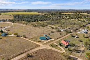 302 County Rd 422, Bartlett, TX 76511 - Photo 32