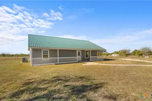 302 County Rd 422, Bartlett, TX 76511 - Photo 4
