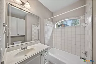2606 Fairwood Dr, New Braunfels, TX 78132 - Photo 20