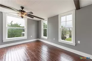 219 Thornton St, Gonzales, TX 78629 - Photo 20