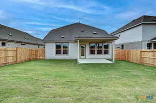 2114 Shepards St, Seguin, TX 78155 - Photo 2