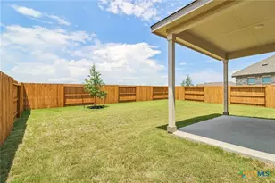 2114 Shepards St, Seguin, TX 78155 - Photo 24