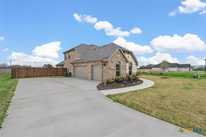 2711 Cibolo Creek Drive, Temple, TX 76502 - Photo 2