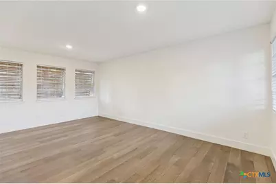 1939 Wayside Drive, Seguin, TX 78155 - Photo 24