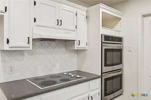 1939 Wayside Dr, Seguin, TX 78155 - Photo 12