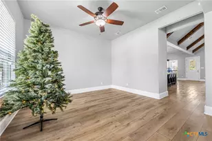 360 Grove Rd, Killeen, TX 76542 - Photo 8