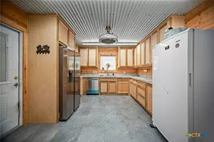 185 E Tiki Dr, Seadrift, TX 77983 - Photo 14