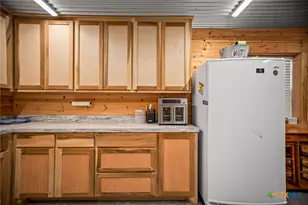 185 E Tiki Dr, Seadrift, TX 77983 - Photo 12