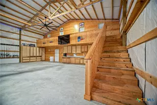 185 E Tiki Dr, Seadrift, TX 77983 - Photo 4