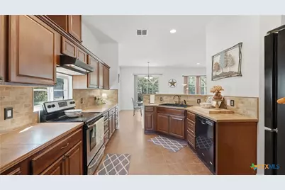 175 Crazy Horse Trail, Canyon Lake, TX 78133 - Photo 12