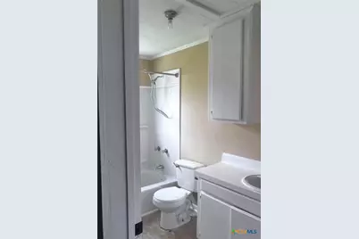 706 E Virginia, Victoria, TX 77901 - Photo 6