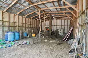 3001 Curry Rd, Seguin, TX 78155 - Photo 34