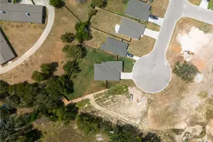 828 Elijah La, Lampasas, TX 76550 - Photo 28