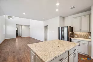 2034 Egret Ave, New Braunfels, TX 78132 - Photo 4