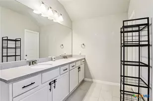 2034 Egret Ave, New Braunfels, TX 78132 - Photo 16