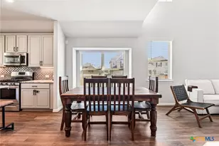 2034 Egret Ave, New Braunfels, TX 78132 - Photo 8