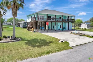 23 Macey St, Port O'Connor, TX 77982 - Photo 1