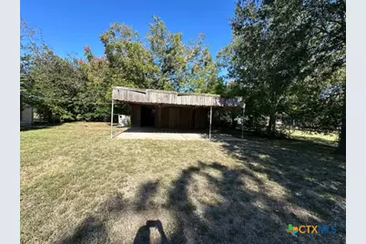 612 S East Street, Edna, TX 77957 - Photo 4