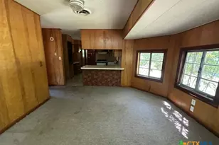 612 S East St, Edna, TX 77957 - Photo 8