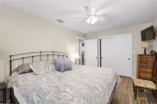 2052 Gruene Rd, New Braunfels, TX 78130 - Photo 20