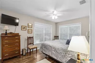 2052 Gruene Rd, New Braunfels, TX 78130 - Photo 18