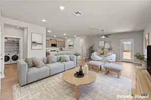 765 Whitman St, New Braunfels, TX 78130 - Photo 2