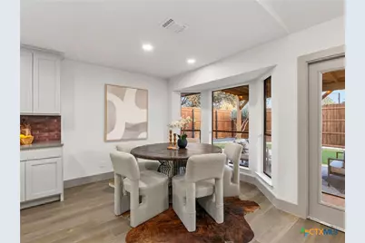 14 Country Club Circle, New Braunfels, TX 78130 - Photo 8