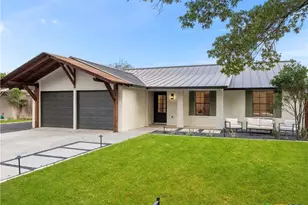 14 Country Club Cir, New Braunfels, TX 78130 - Photo 40