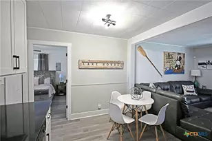 553 Scenic Dr, Canyon Lake, TX 78133 - Photo 10