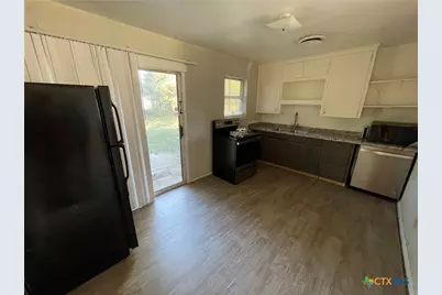 227 E Valley Road, Harker Heights, TX 76548 - Photo 4