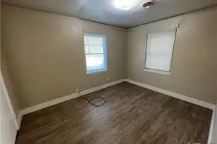 227 E Valley Rd, Harker Heights, TX 76548 - Photo 8