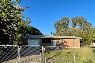 227 E Valley Rd, Harker Heights, TX 76548 - Photo 2