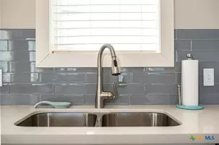 507 S 7th St, Port O'Connor, TX 77982 - Photo 28