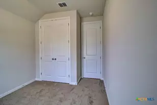 2133 Shepard St, Seguin, TX 78155 - Photo 16