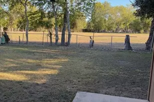 1514 Shannon Cir, New Braunfels, TX 78130 - Photo 14