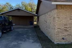 1514 Shannon Cir, New Braunfels, TX 78130 - Photo 2