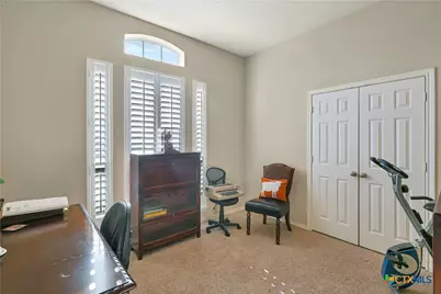 435 Timber Holw, New Braunfels, TX 78132 - Photo 4