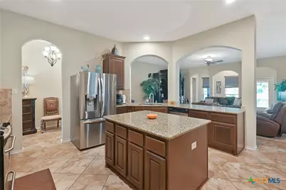 435 Timber Holw, New Braunfels, TX 78132 - Photo 12