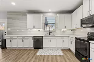 2003 Shire Meadows, New Braunfels, TX 78130 - Photo 10