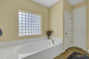 1027 Stagecoach Trail, San Marcos, TX 78666 - Photo 12