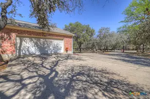 1027 Stagecoach Trail, San Marcos, TX 78666 - Photo 36