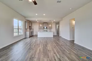 2129 Shepards St, Seguin, TX 78155 - Photo 8