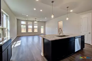 2129 Shepards St, Seguin, TX 78155 - Photo 14